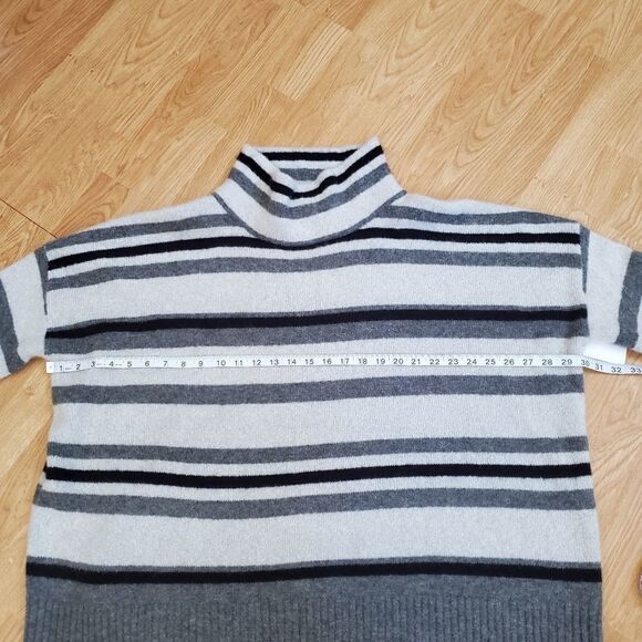 Nordstrom Signature Stripe Turtleneck Sweater XL - Picture 9 of 13